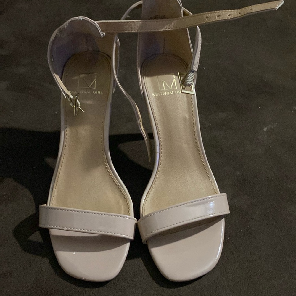 Tan Heels